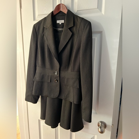Next skirt suit set - Picture 1 of 5